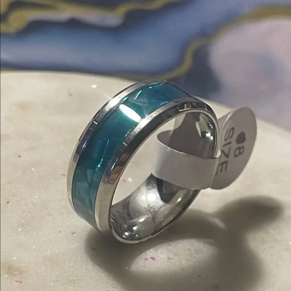 Men’s wedding band style ring stainless steel size 8